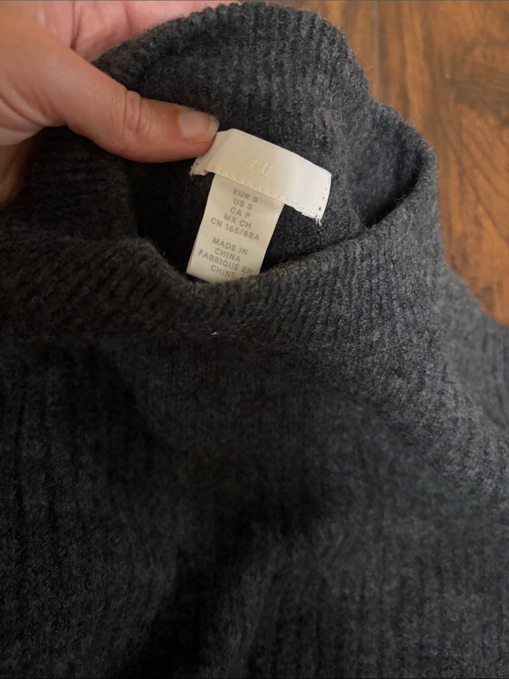 Sweater bundle size S H&M/oldnavy/aerie - Picture 6 of 6